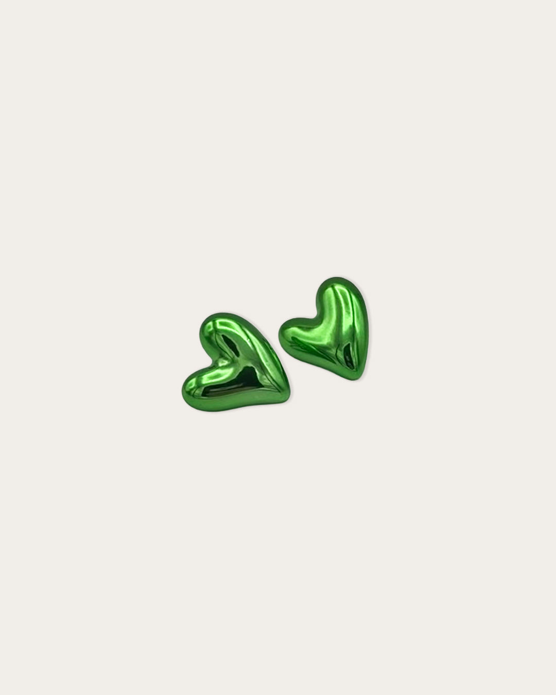 Green bold heart earrings - Overig