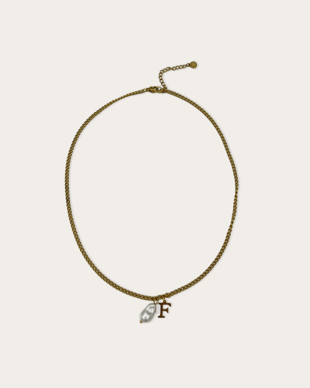 Initial F pearl necklace - Goud